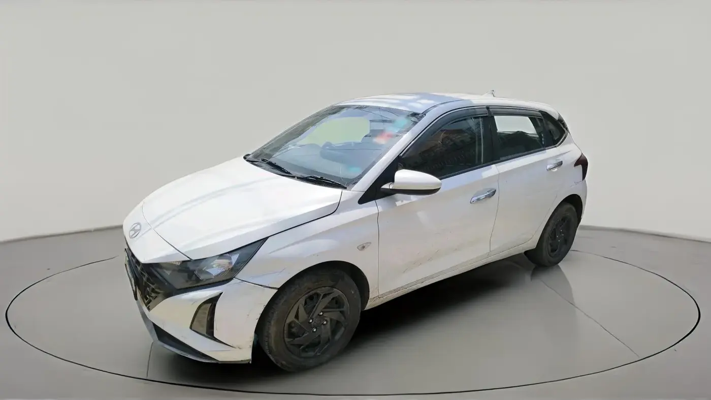 2024 Hyundai NEW I20 MAGNA 1.2 MT, Petrol, Manual, 35,771 km, exterior