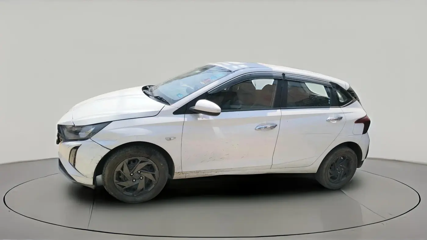 2024 Hyundai NEW I20 MAGNA 1.2 MT, Petrol, Manual, 35,771 km, exterior