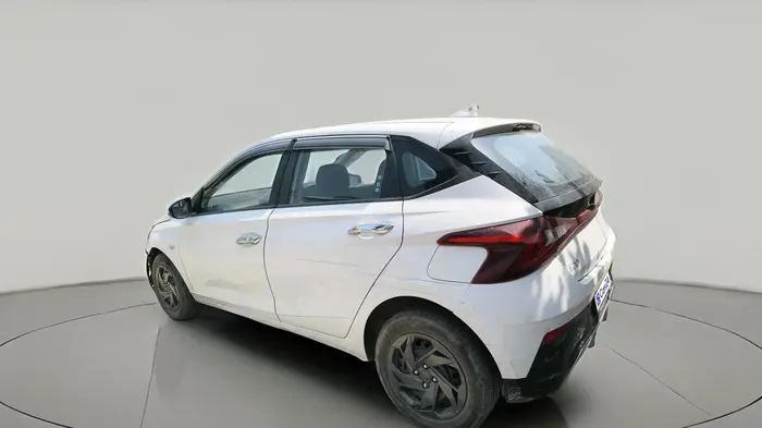 2024 Hyundai NEW I20 MAGNA 1.2 MT, Petrol, Manual, 35,771 km, exterior