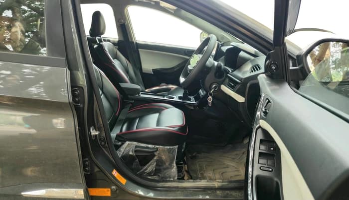 2025 Tata NEXON Pure S 1.2 iCNG, CNG, Manual, 32,341 km, interior