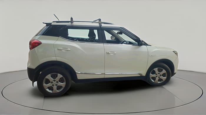 2022 Mahindra XUV300 W6 1.5 Diesel, Diesel, Manual, 75,817 km, exterior