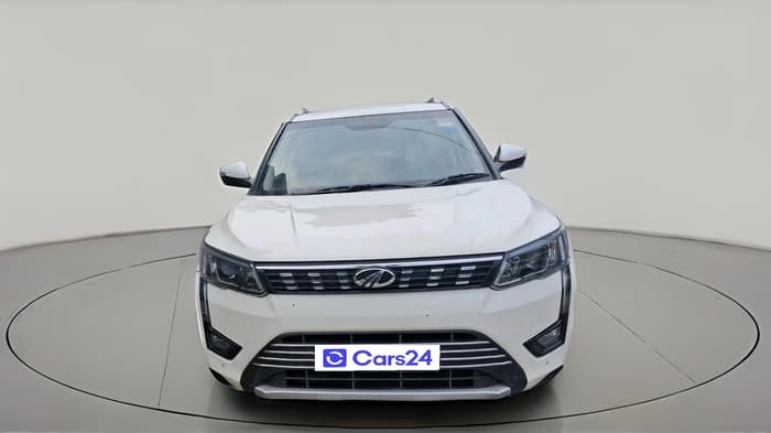 2019 Mahindra XUV300 W8 (O) 1.2 PETROL, Petrol, Manual, 92,272 km, exterior