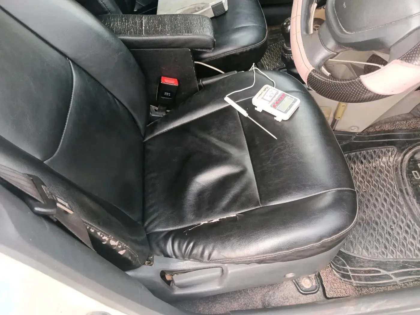 2016 Maruti Alto K10 LXI, CNG, Manual, 1,37,442 km, interior