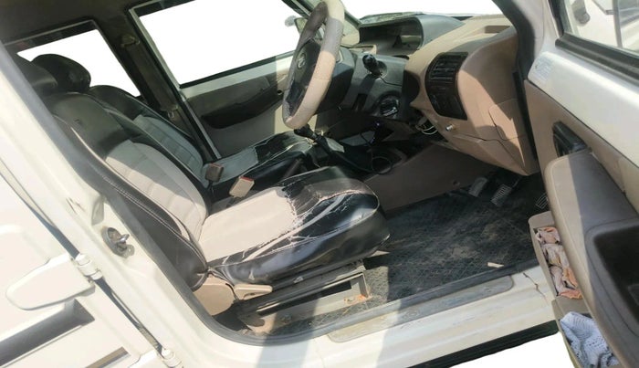 2020 Mahindra Bolero B6 (O), Diesel, Manual, 96,981 km, interior
