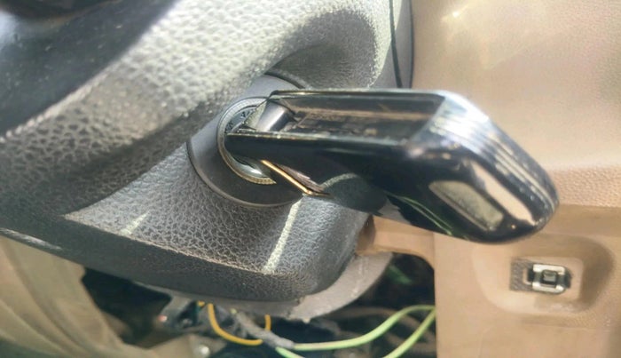 2020 Mahindra Bolero B6 (O), Diesel, Manual, 96,981 km, interior