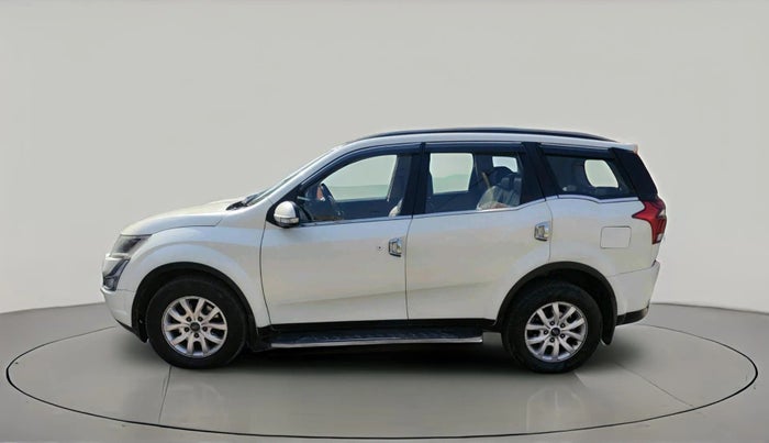 2018 Mahindra XUV500 W9, Diesel, Manual, 98,624 km, exterior