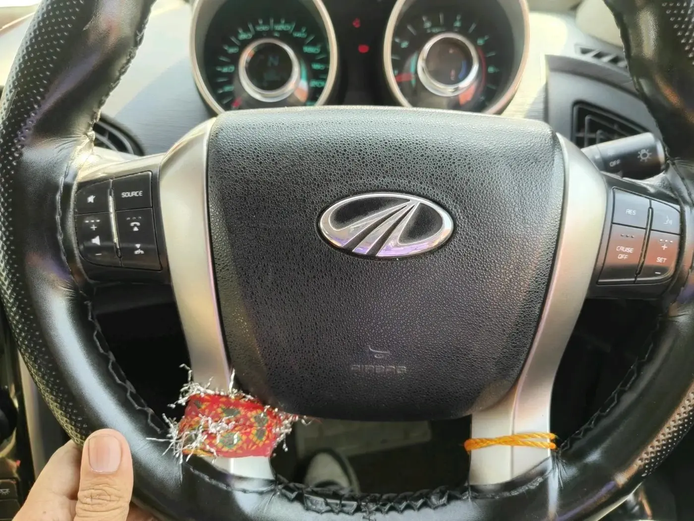 2018 Mahindra XUV500 W9, Diesel, Manual, 98,624 km, interior