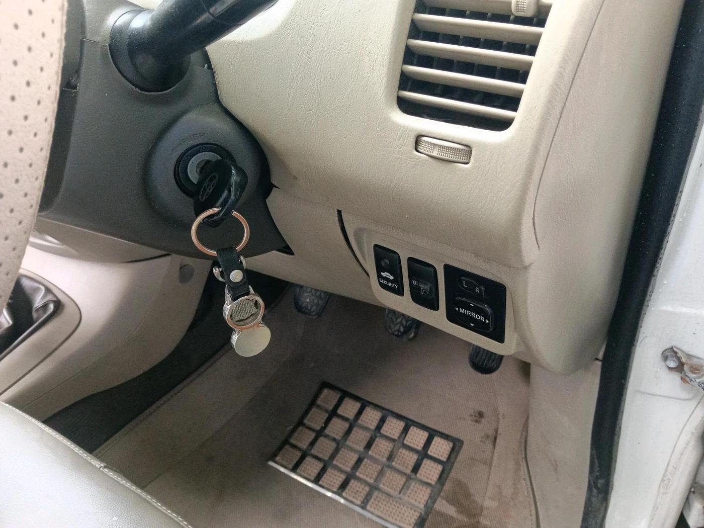 2014 Toyota Innova 2.5 G2 7STR, Diesel, Manual, 2,09,091 km, interior
