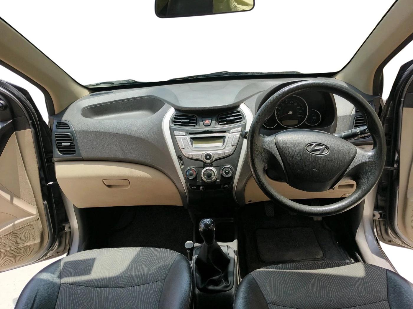 2013 Hyundai Eon MAGNA +, Petrol, Manual, 58,379 km, interior