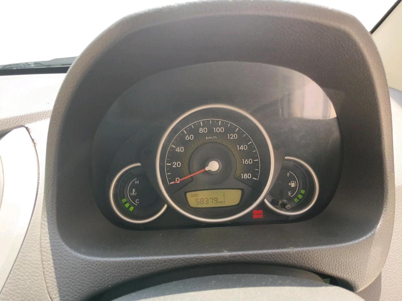 2013 Hyundai Eon MAGNA +, Petrol, Manual, 58,379 km, interior