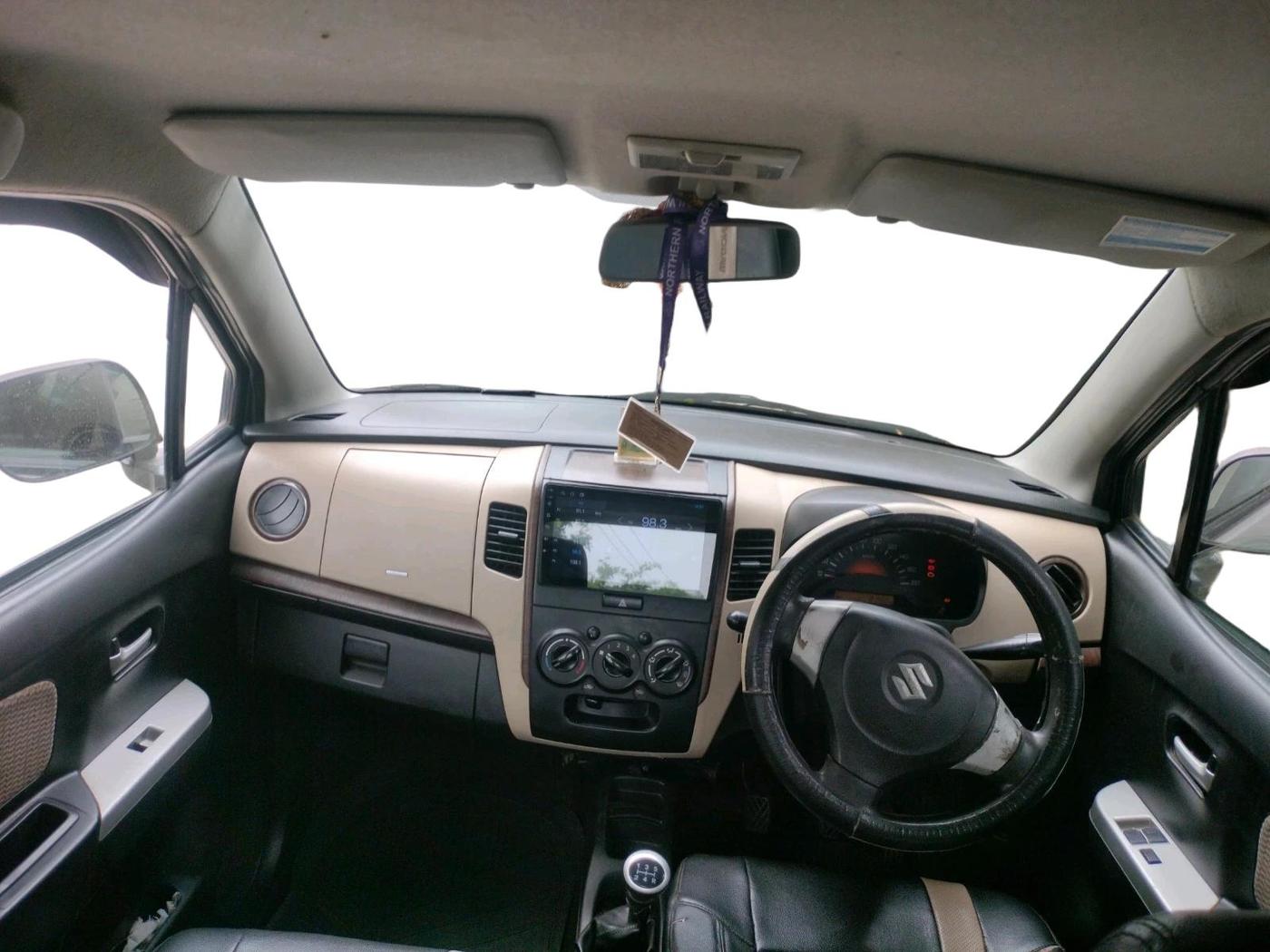 2018 Maruti Wagon R 1.0 LXI CNG, CNG, Manual, 81,460 km, interior