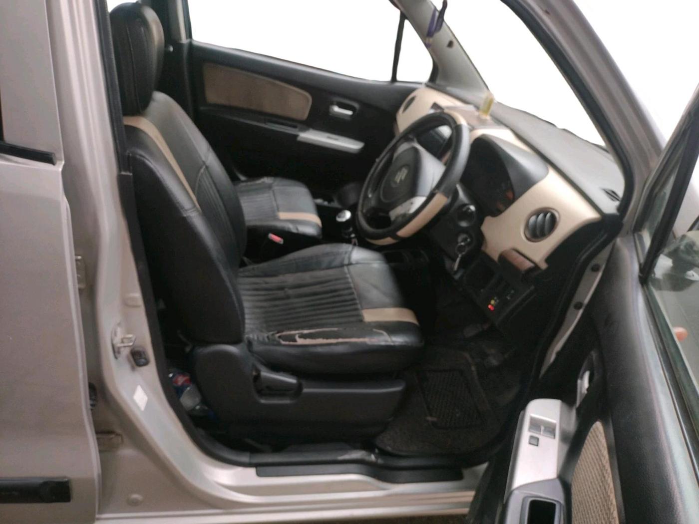 2018 Maruti Wagon R 1.0 LXI CNG, CNG, Manual, 81,460 km, interior