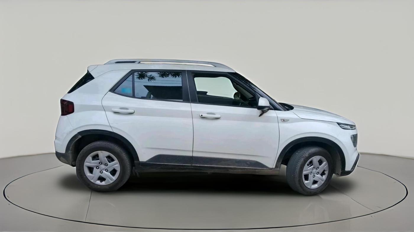 2020 Hyundai VENUE S 1.5 CRDI, Diesel, Manual, 1,15,674 km, exterior