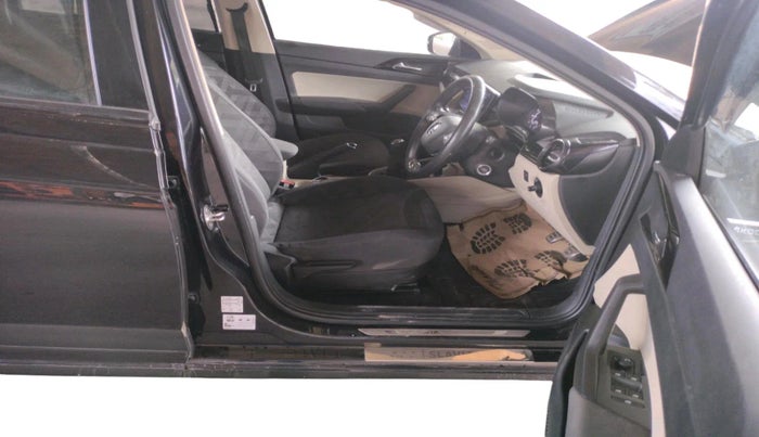 2024 Skoda SLAVIA AMBITION 1.0L TSI MT, Petrol, Manual, 18,868 km, interior