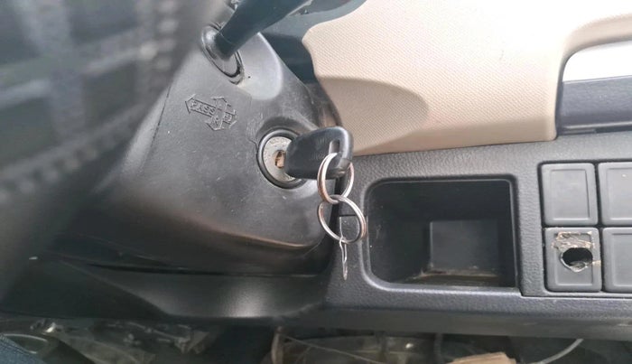 2016 Maruti Wagon R 1.0 LXI, Petrol, Manual, 60,646 km, interior