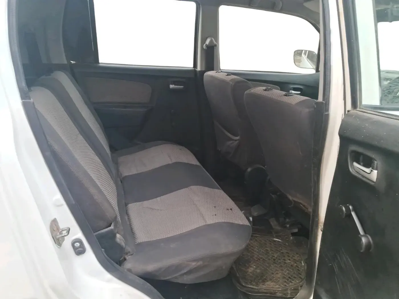2016 Maruti Wagon R 1.0 LXI, Petrol, Manual, 60,646 km, interior