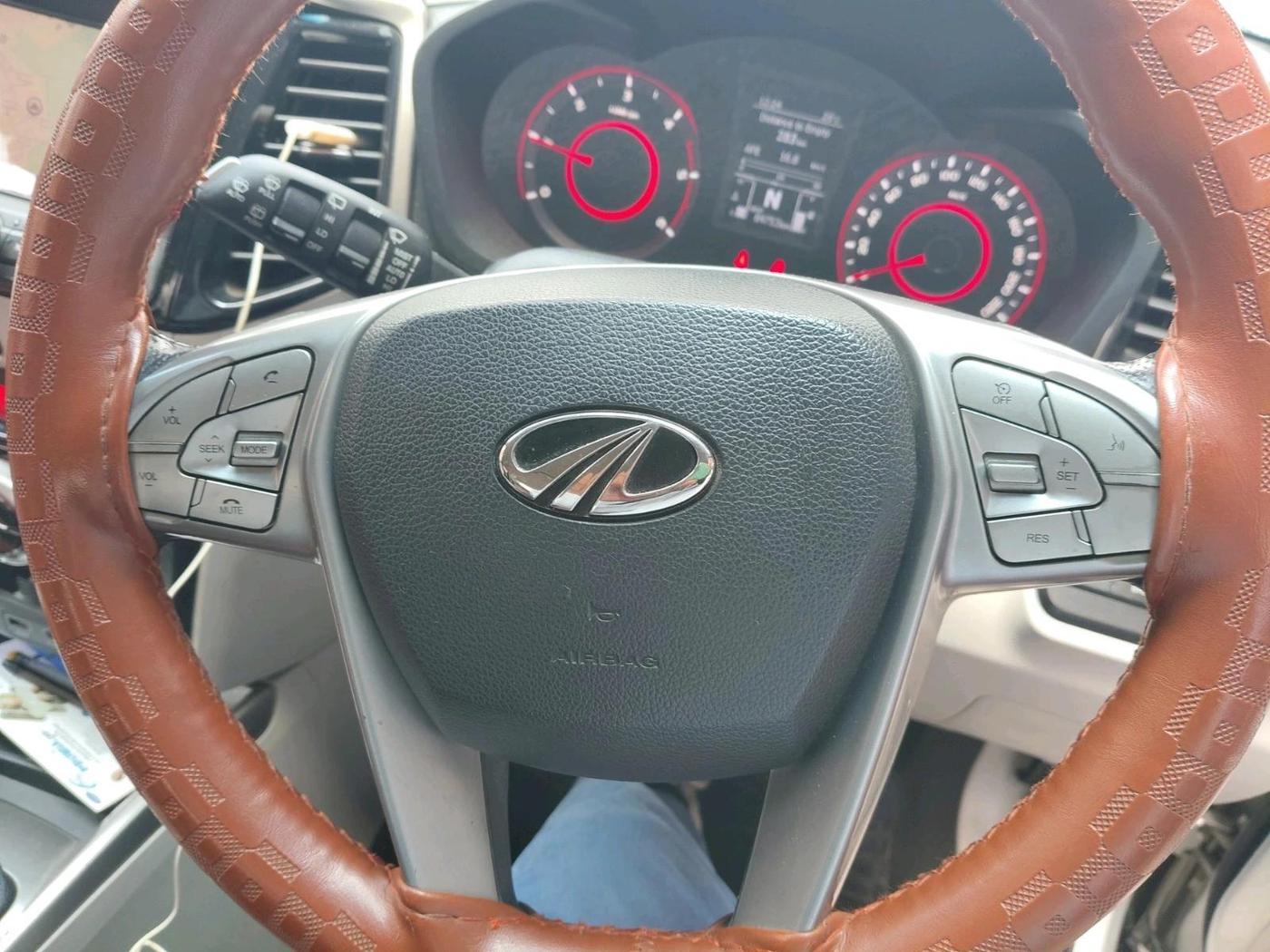 2019 Mahindra XUV300 W8 1.5 DIESEL, Diesel, Manual, 84,753 km, interior