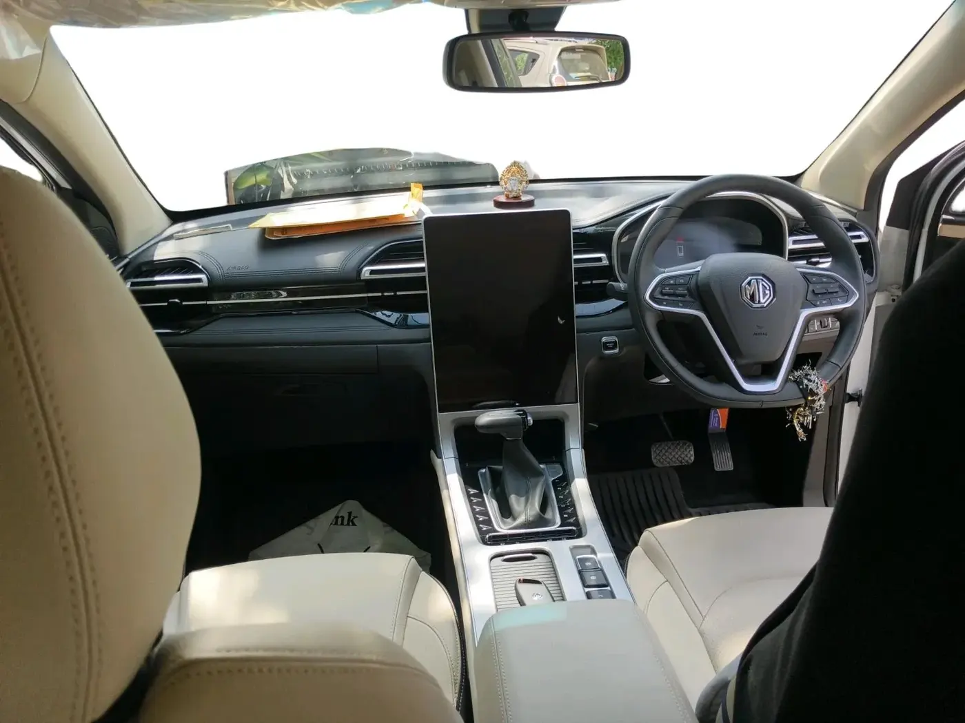 2025 MG HECTOR SHARP PRO 1.5 PETROL TURBO CVT PETROL, Petrol, Automatic, 10,826 km, interior