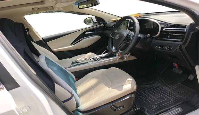 2025 MG HECTOR SHARP PRO 1.5 PETROL TURBO CVT PETROL, Petrol, Automatic, 10,826 km, interior