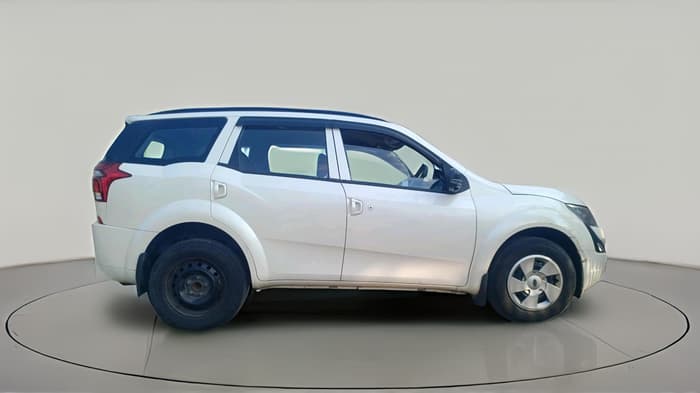 2021 Mahindra XUV500 W5, Diesel, Manual, 1,13,434 km, exterior