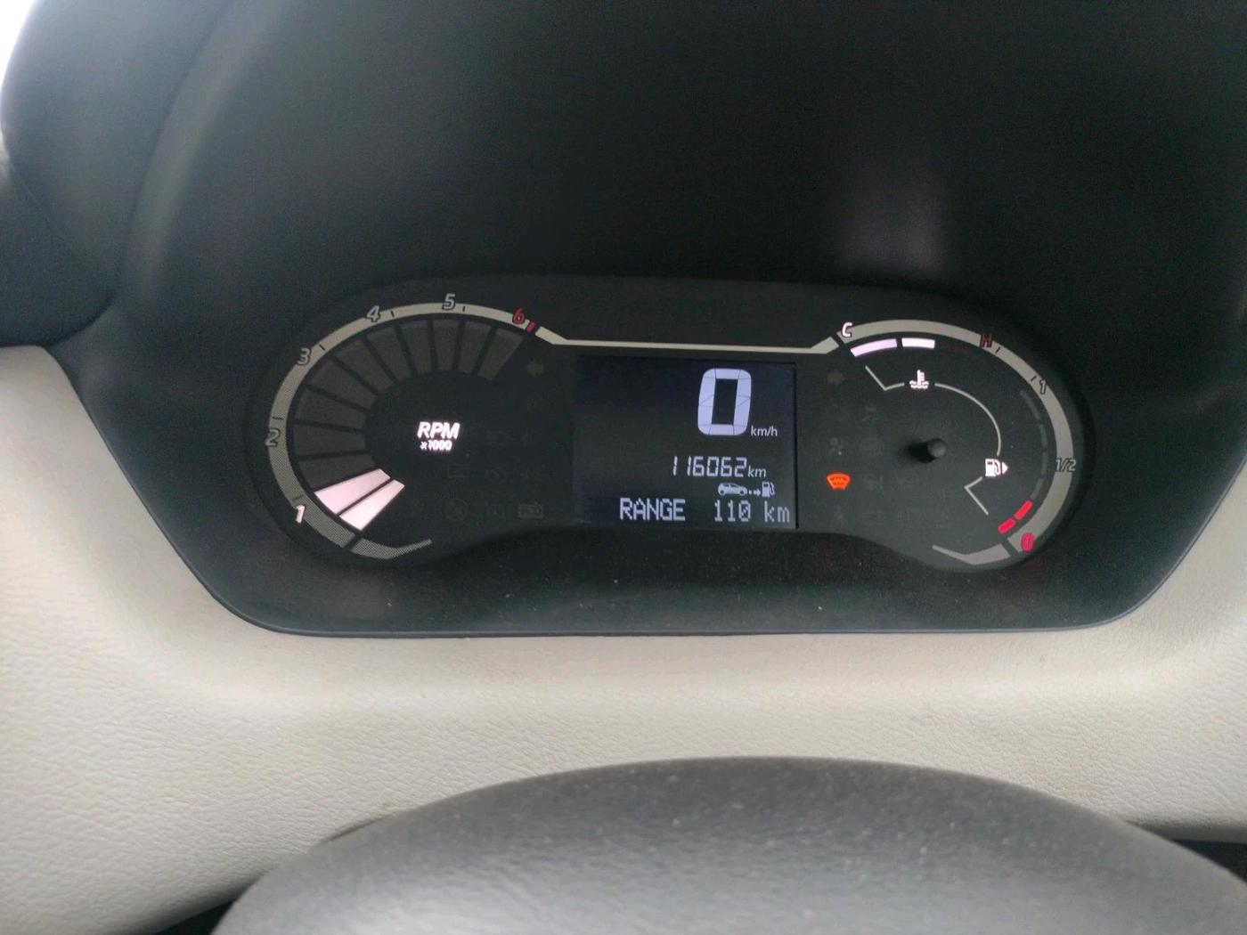 2021 Nissan MAGNITE XL, Petrol, Manual, 1,16,062 km, interior