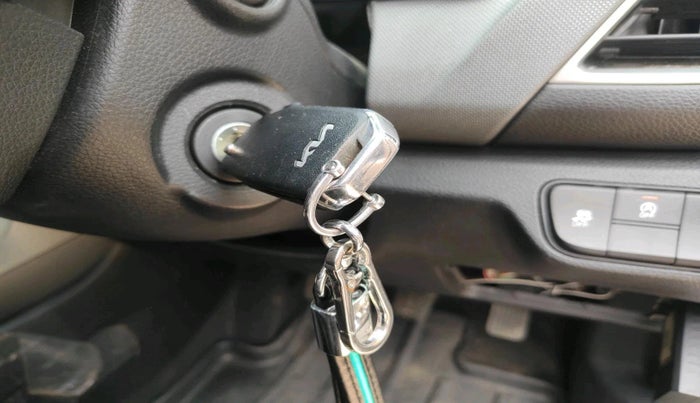 2024 KIA SELTOS  HTE 1.5 PETROL MT, Petrol, Manual, 5,704 km, interior