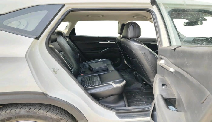 2024 KIA SELTOS  HTE 1.5 PETROL MT, Petrol, Manual, 5,704 km, interior