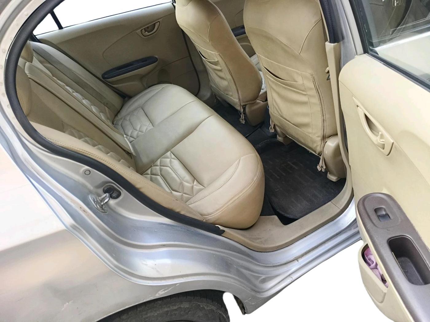 2013 Honda Amaze 1.5L I-DTEC S, Diesel, Manual, 1,37,823 km, interior
