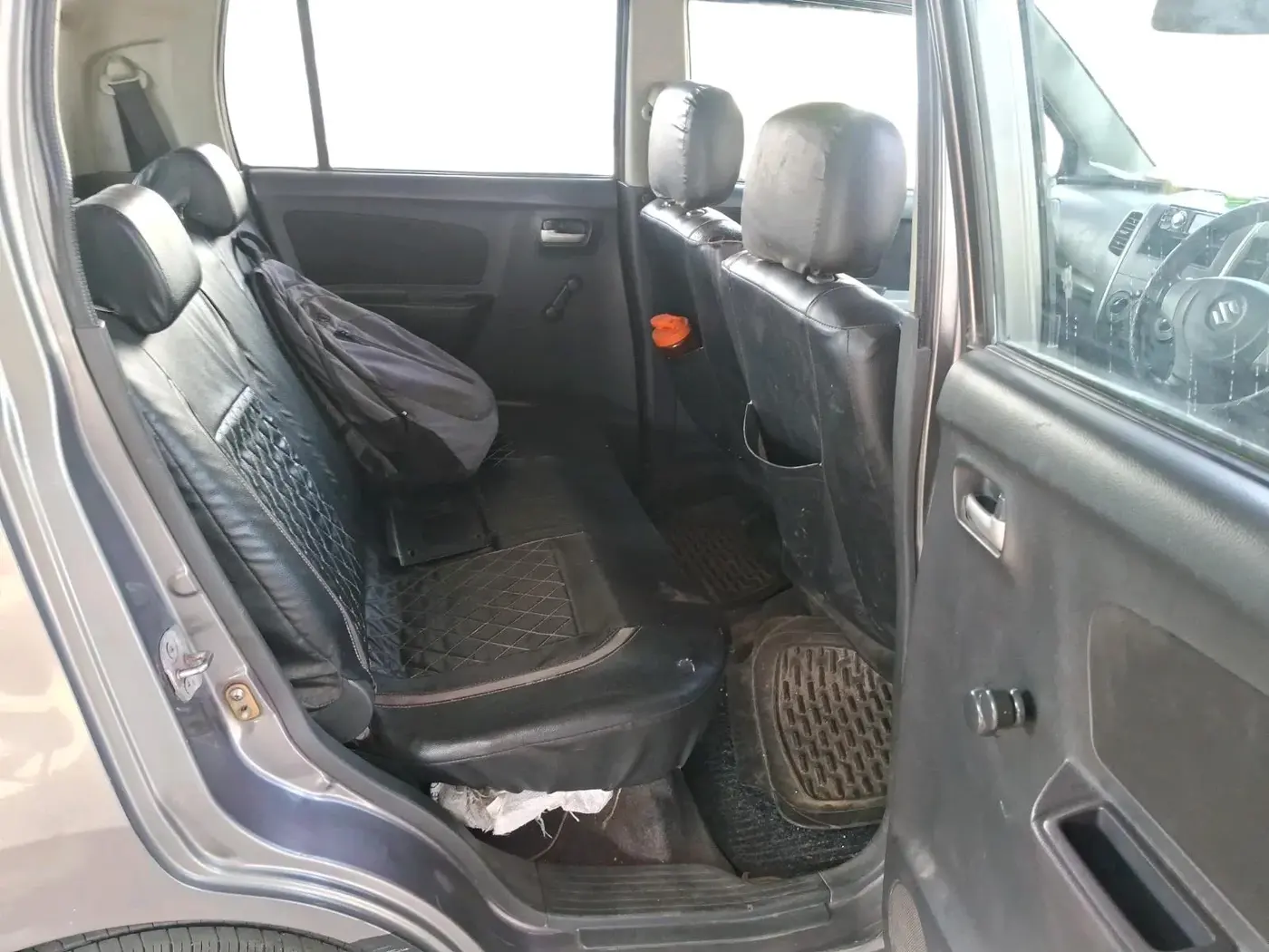 2011 Maruti Wagon R 1.0 LXI CNG, CNG, Manual, 98,476 km, interior