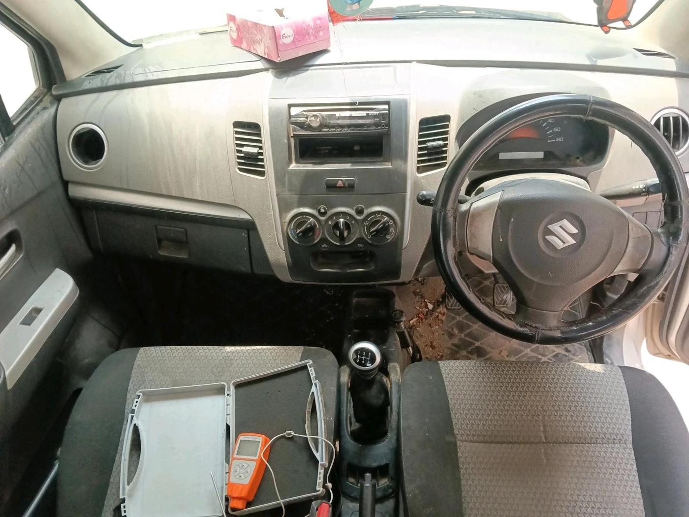 2011 Maruti Wagon R 1.0 LXI, Petrol, Manual, 77,937 km, interior