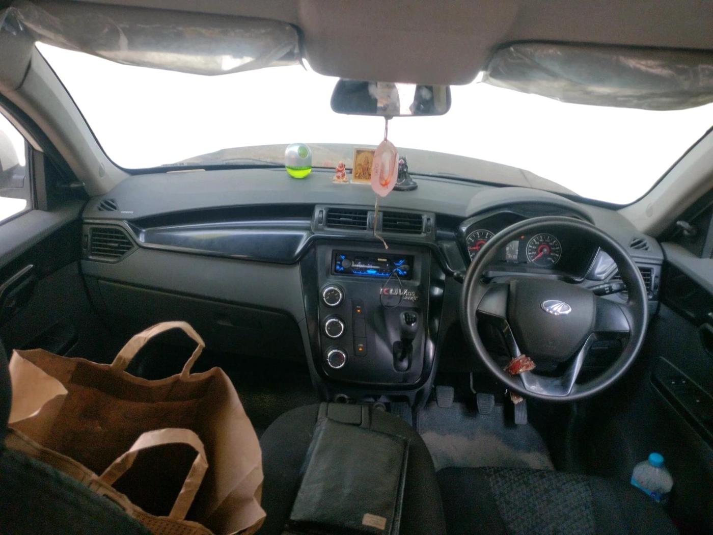 2018 Mahindra KUV 100 NXT K4+ P 6 STR, Petrol, Manual, 36,166 km, interior