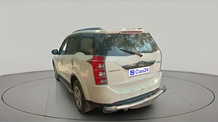 2017 Mahindra XUV500 W6, Diesel, Manual, 1,19,438 km, exterior