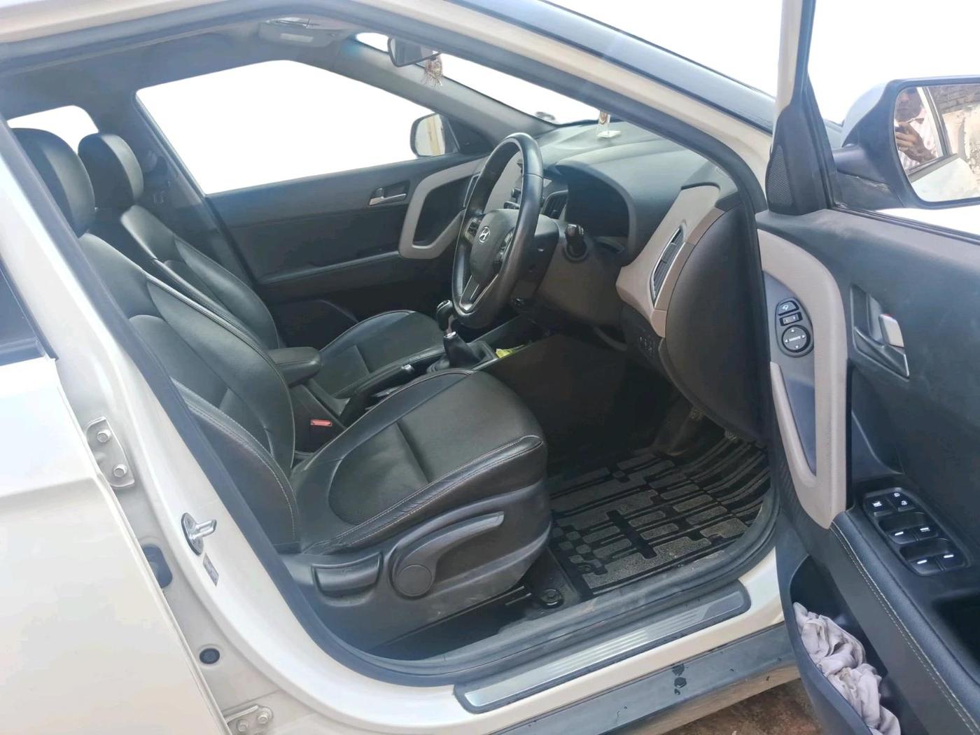 2016 Hyundai Creta SX (O) 1.6 DIESEL, Diesel, Manual, 69,949 km, interior