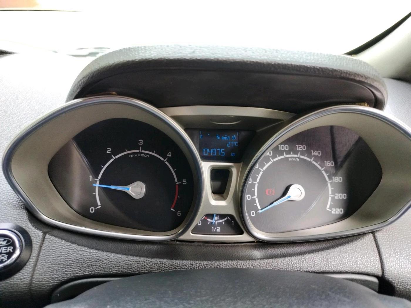 2016 Ford Ecosport TITANIUM+ 1.5L DIESEL, Diesel, Manual, 1,04,975 km, interior