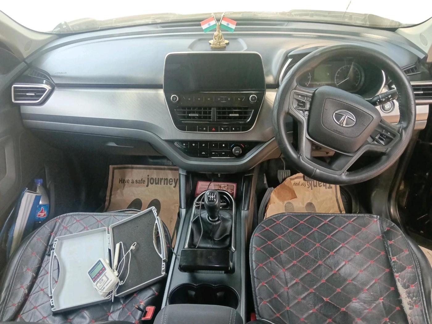 2021 Tata Harrier XT PLUS 2.0L KRYOTEC DARK EDITON, Diesel, Manual, 1,43,039 km, interior