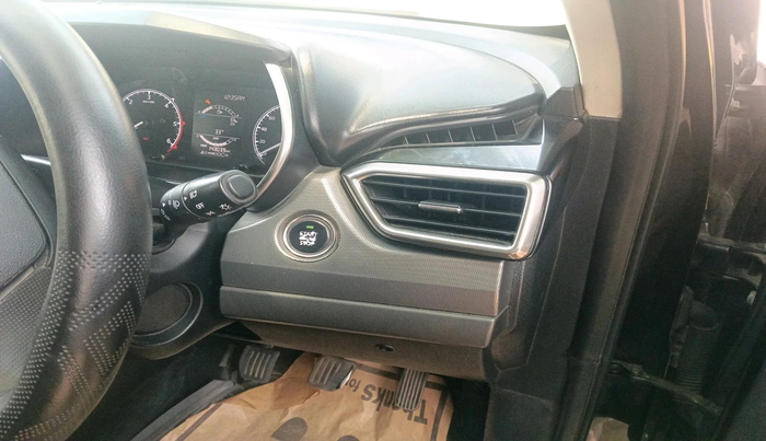 2021 Tata Harrier XT PLUS 2.0L KRYOTEC DARK EDITON, Diesel, Manual, 1,43,039 km, interior