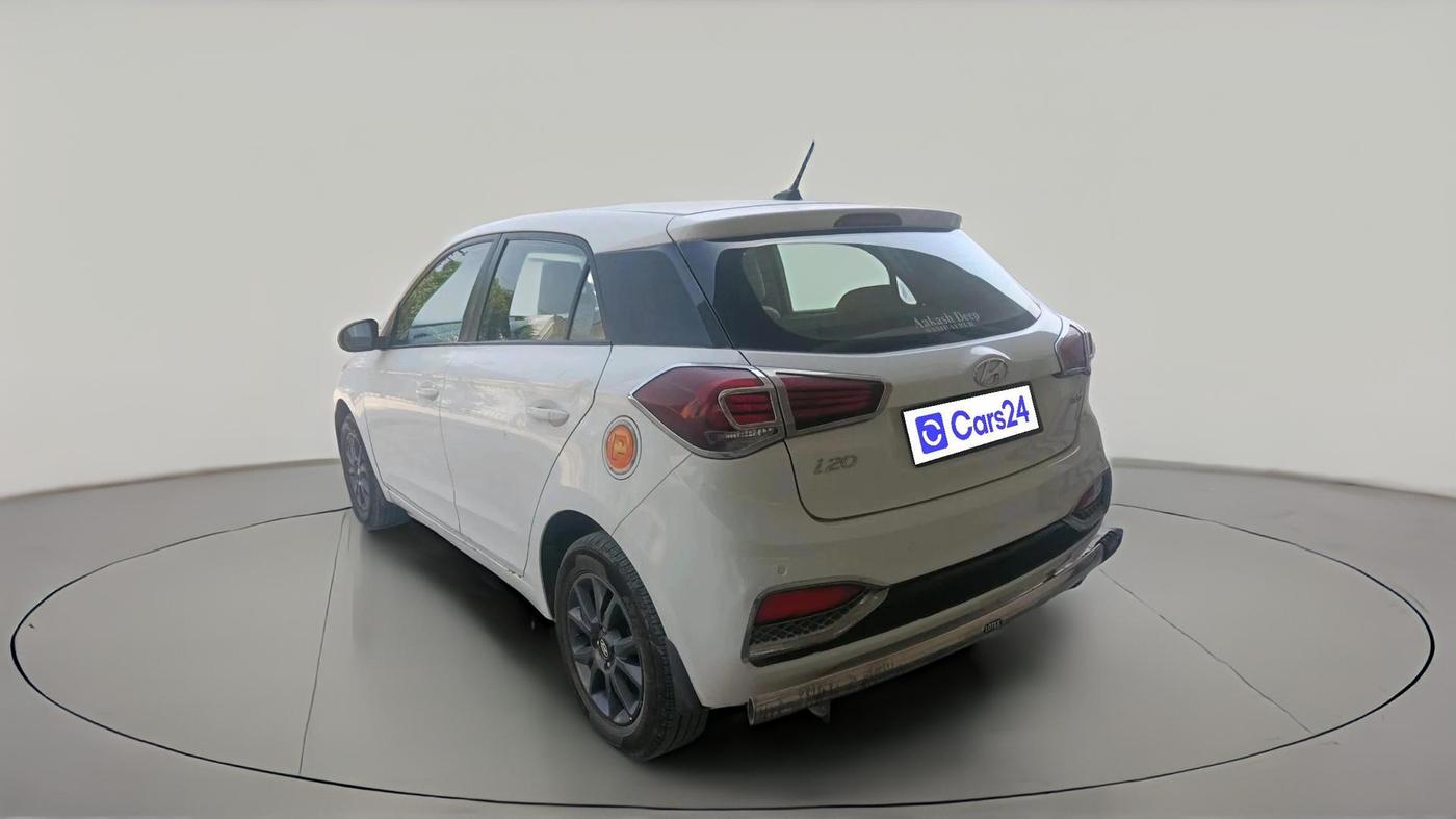 2018 Hyundai Elite i20 ASTA 1.2, Petrol, Manual, 1,28,041 km, exterior