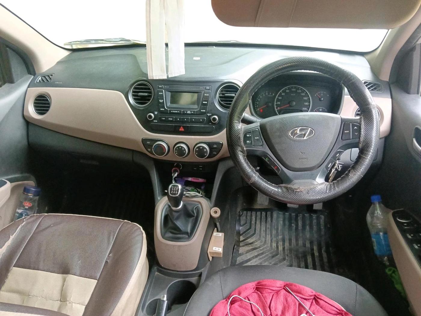 2016 Hyundai Grand i10 SPORTZ 1.2 KAPPA VTVT, Petrol, Manual, 85,476 km, interior