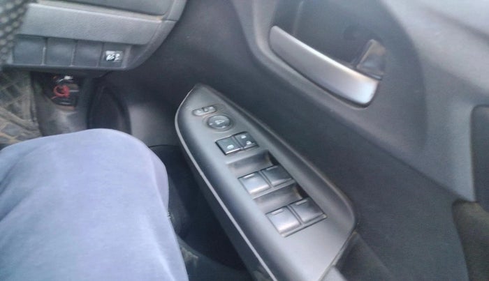 2017 Honda WR-V 1.5L I-DTEC S MT, Diesel, Manual, 74,576 km, interior