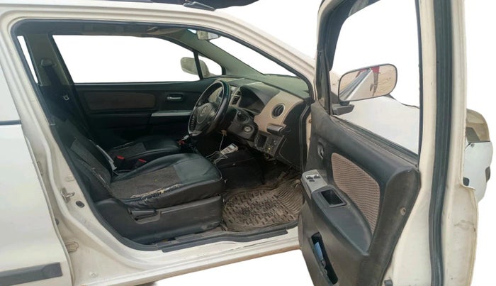 2013 Maruti Wagon R 1.0 LXI CNG, CNG, Manual, 1,99,589 km, interior