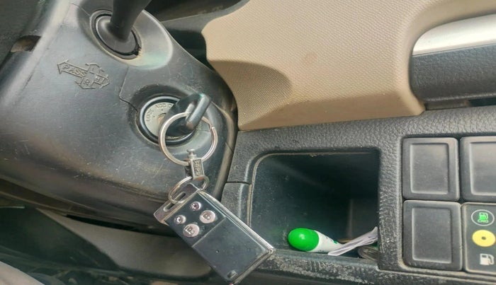 2013 Maruti Wagon R 1.0 LXI CNG, CNG, Manual, 1,99,589 km, interior