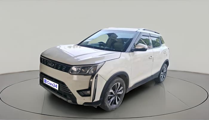 2019 Mahindra XUV300 W8 (O) 1.2 PETROL, Petrol, Manual, 83,828 km, exterior