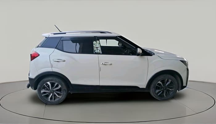 2019 Mahindra XUV300 W8 (O) 1.2 PETROL, Petrol, Manual, 83,828 km, exterior