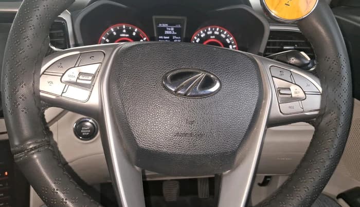 2019 Mahindra XUV300 W8 (O) 1.2 PETROL, Petrol, Manual, 83,828 km, interior