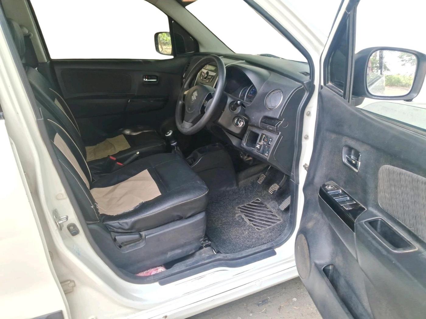 2014 Maruti Wagon R Stingray VXI, CNG, Manual, 1,26,946 km, interior