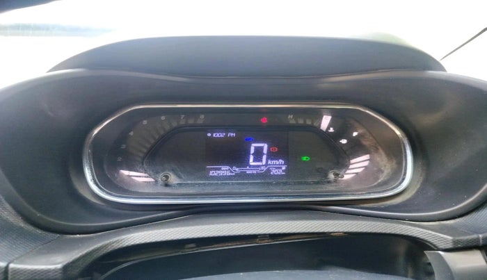2022 Tata NEXON XE PETROL, Petrol, Manual, 1,02,996 km, interior