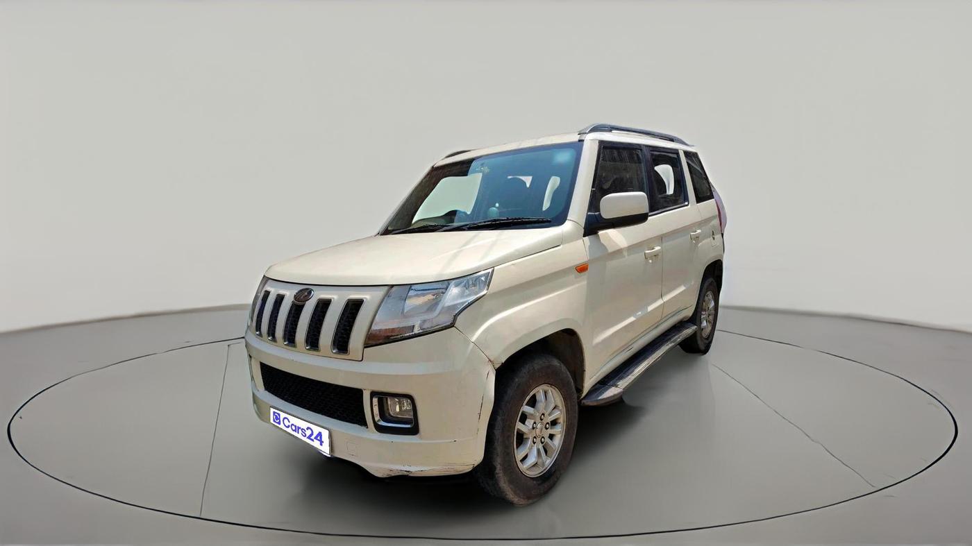 2016 Mahindra TUV300 T8, Diesel, Manual, 1,85,000 km, exterior