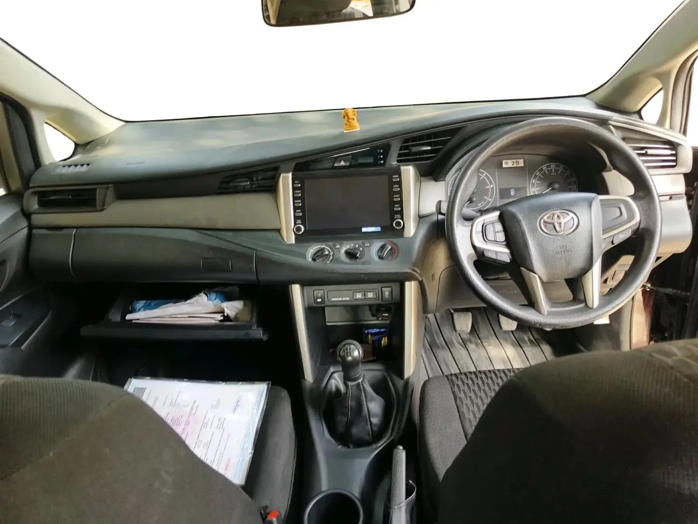 2021 Toyota Innova Crysta 2.4 GX 7 STR, Diesel, Manual, 86,534 km, interior