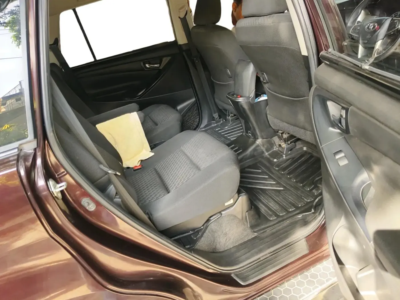2021 Toyota Innova Crysta 2.4 GX 7 STR, Diesel, Manual, 86,534 km, interior