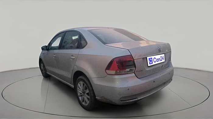 2016 Volkswagen Vento HIGHLINE DIESEL 1.5, Diesel, Manual, 2,75,321 km, exterior